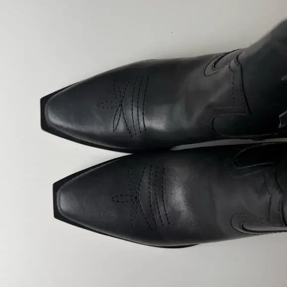 Dolce Vita Samsin Boots in Black Leather 9.5